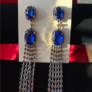 J118 Petit Moments "Wolf" French Blue and Gold Dangle Earrings